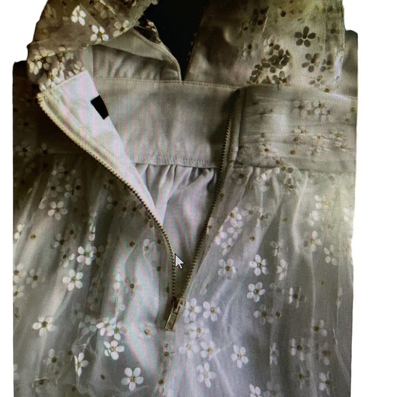 LULU'S Mini Dress, White, delicate Tulle Daisy overlay, twist back, Size Medium - Picture 4 of 16